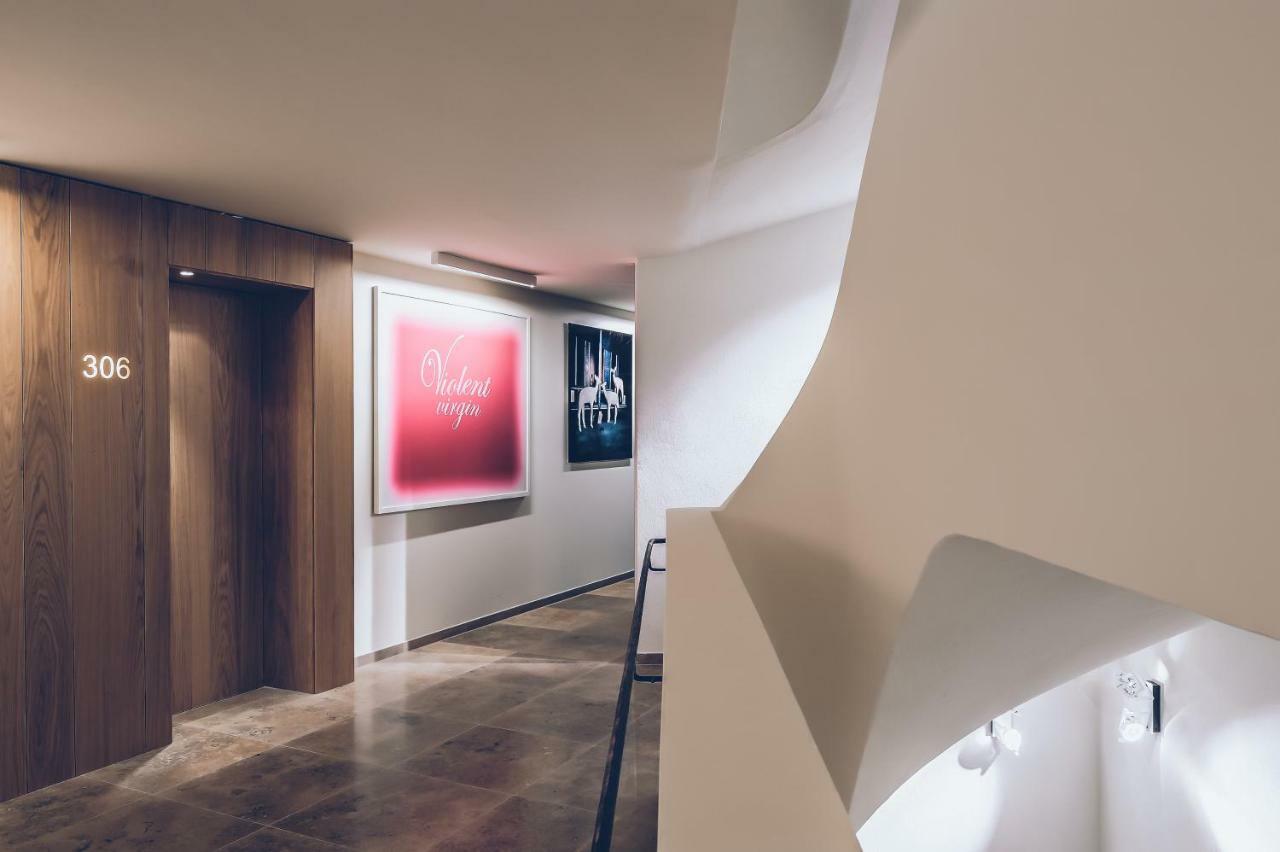 Elizabeth Arthotel